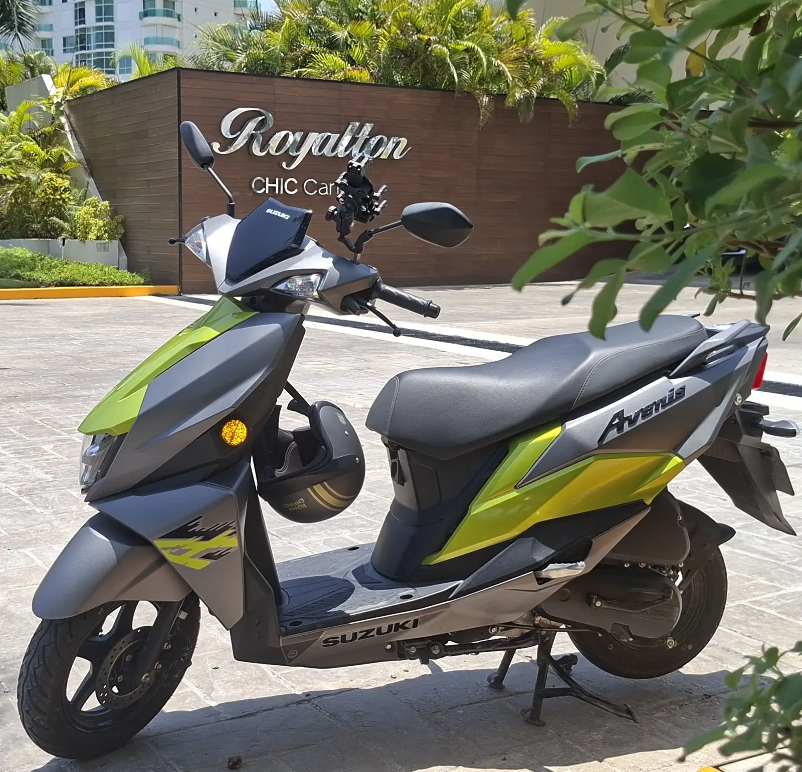Suzuki Avenis rental scooter at Royalton CHIC Cancun in the Hotel Zone
