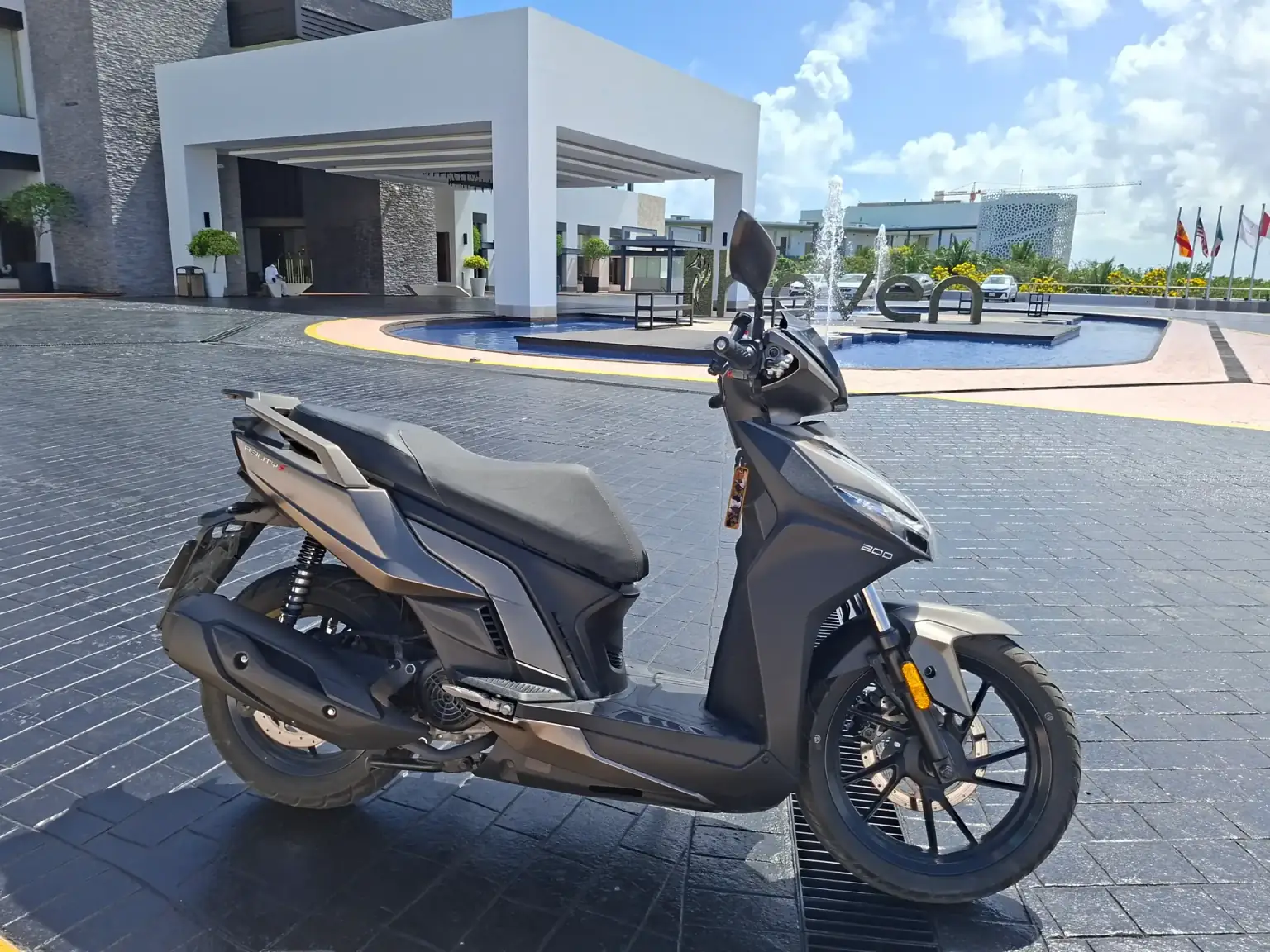 Kymco Agility S200i rental scooter in Cancun